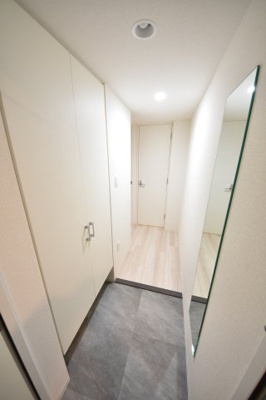 【玄関】 | セレニテ神戸元町クレア