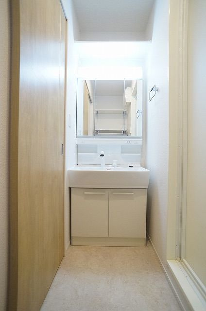 シャイン　ヴィレッジの洗面所
