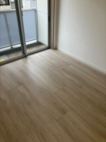 【居間・リビング】エストゥルース横浜吉野町Ⅱ　エストゥルース横濱吉野町Ⅱ