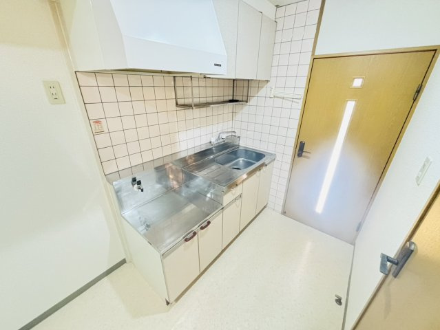ウイング石坂のキッチン|別号数タイプ