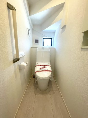 岡山市中区江並　戸建てのトイレ