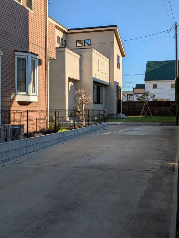 竹園戸建の駐車場