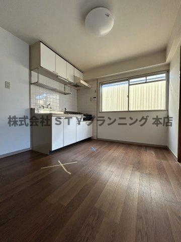 仲介手数料0円！サクセス米本の居間・リビング