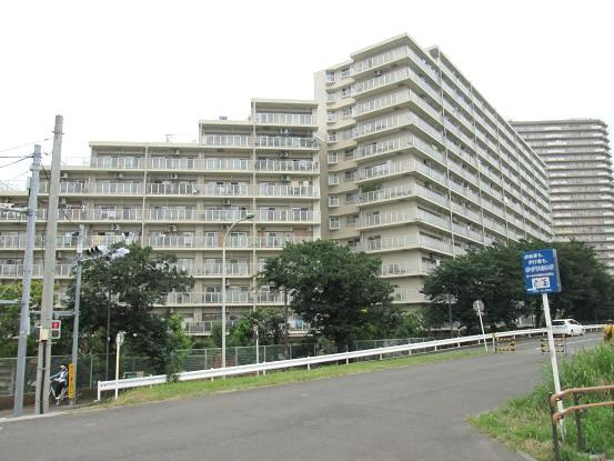 多摩川芙蓉ハイツ１号棟の外観|多摩川芙蓉ハイツ１号棟：ペット飼育可能なマンションです！