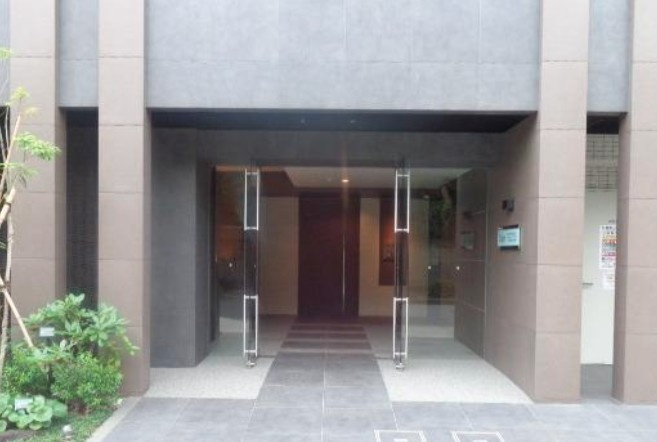 アイル東京深川壱番館のエントランス