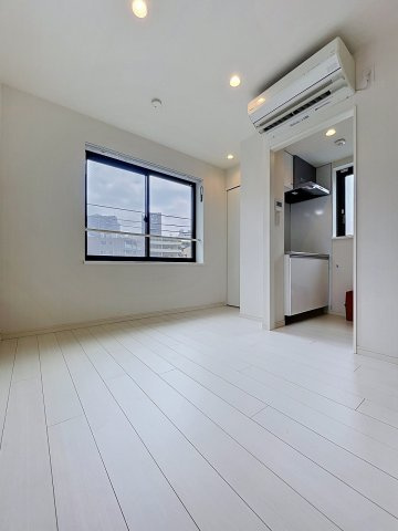 Seasons Residence四谷三丁目の居間・リビング