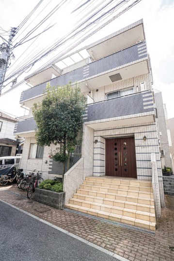 クイーンシティ板橋本町ラディウスの外観