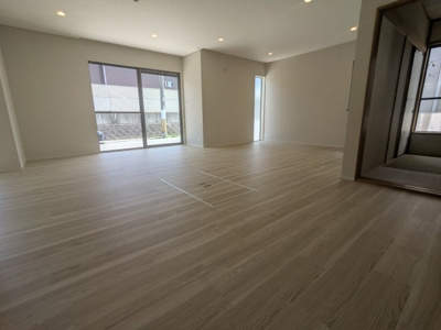 【居間・リビング】 | 筑紫が丘８丁目　中古戸建 | LDK約25.0帖