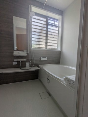 【浴室】 | 筑紫が丘８丁目　中古戸建 | ユニットバスも新調しております。
