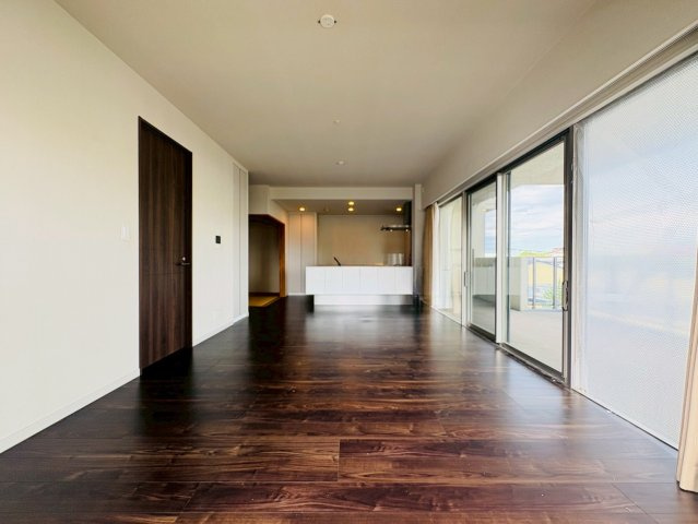 セレンシオ諏訪野アートマージュの居間・リビング
