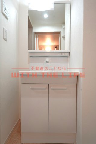 THE NOBLES 花畑【キャッシュバック対象】の独立洗面台|独立洗面台です