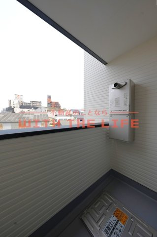 THE NOBLES 花畑【キャッシュバック対象】のバルコニー|外からの目が気にならないバルコニーで洗濯物が干せます