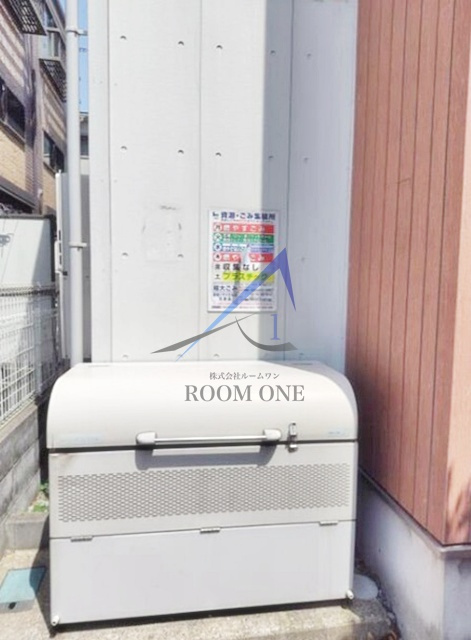 クレフラスト木場のその他共用部分|敷地内ごみ置き場です。