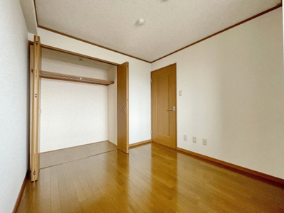 【洋室】 | アイリス大宮参番館 | 広々とした洋室です