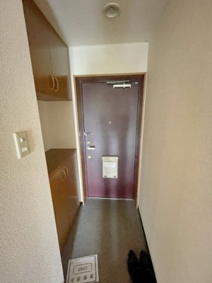 【玄関】 | アイリス大宮参番館 | 収納もある玄関です
