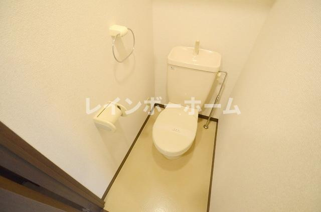 グランドゥールふじみ野のトイレ|同物件別号室参考写真です。