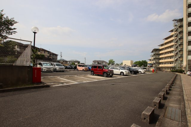 【駐車場】 | クローバーハイツ南花台