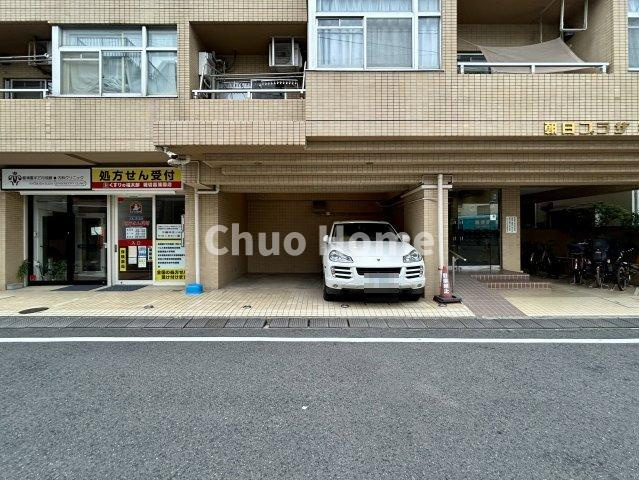 朝日プラザ堀切菖蒲園の駐車場|【敷地内駐車場】最新の空き状況や費用などの詳細は担当スタッフまでお問い合わせください。