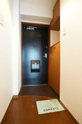 【玄関】 | ア・ヴェーラ並木 | 収納もある玄関です
