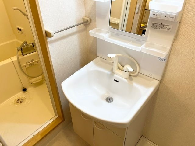 プリオールの独立洗面台
