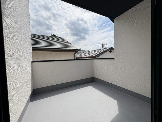【バルコニー】 | 春日市弥生4丁目2期　1号棟（全1棟）【仲介手数料無料・0円】 | 現地写真。