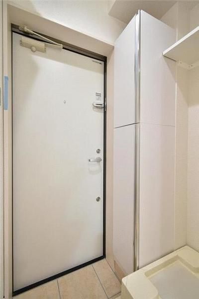 ペルラ小岩の玄関