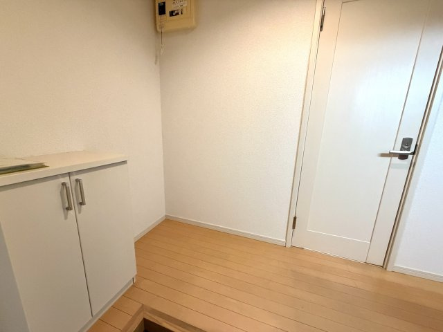 クレフラスト星崎の玄関