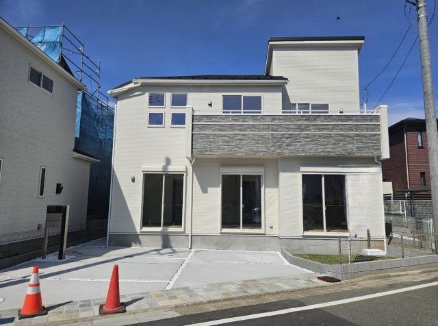横浜市瀬谷区北新 新築戸建て【仲介手数料無料】カースペース2台