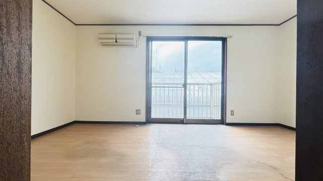 サリイ二日市の居間・リビング|別号数タイプ