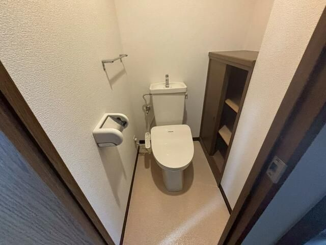 熊本市中央区水前寺５丁目の賃貸マンションのトイレ