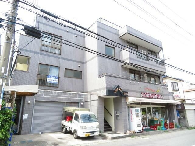 三河屋ビルの外観