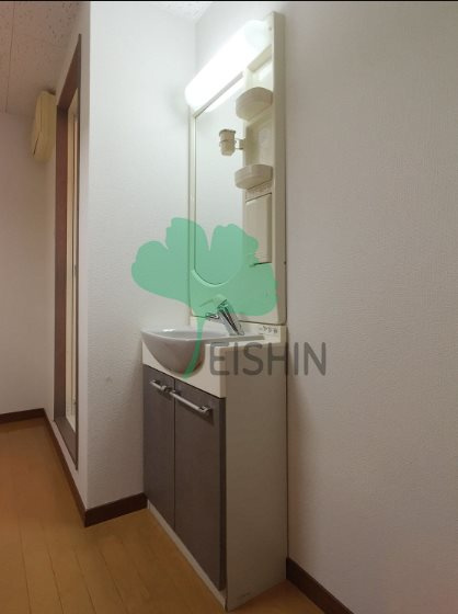 ロイヤル神屋の洗面所|シンプルで使いやすい洗面台です！