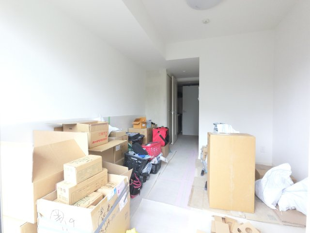 ケーディーエックスレジデンス原木中山の寝室