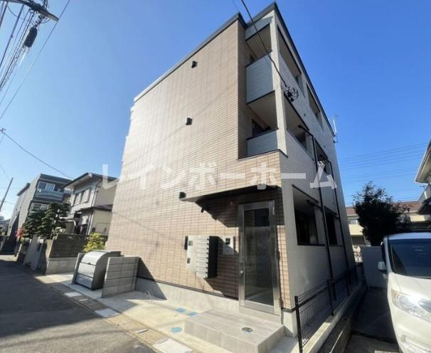 R氷川の外観