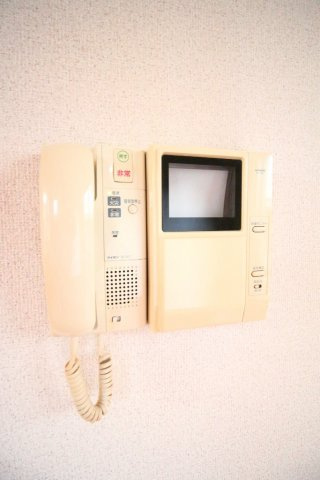 サンシャインヒルズB棟のセキュリティ|玄関収納