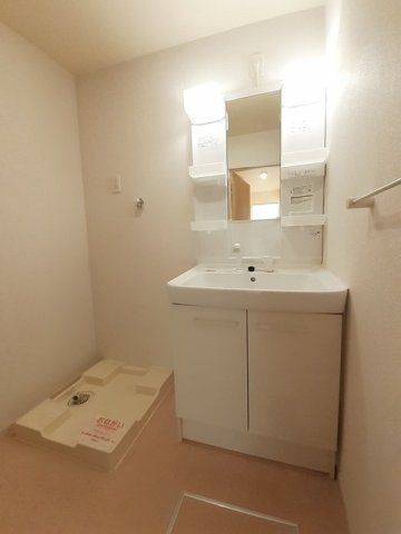 【洗面所】 | エトワール沖洲Ｂ | コンパクトで使いやすい洗面所