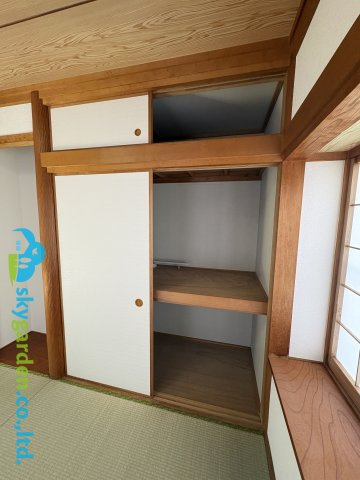 秦野市渋沢　中古戸建の収納|天袋付きの押入れ