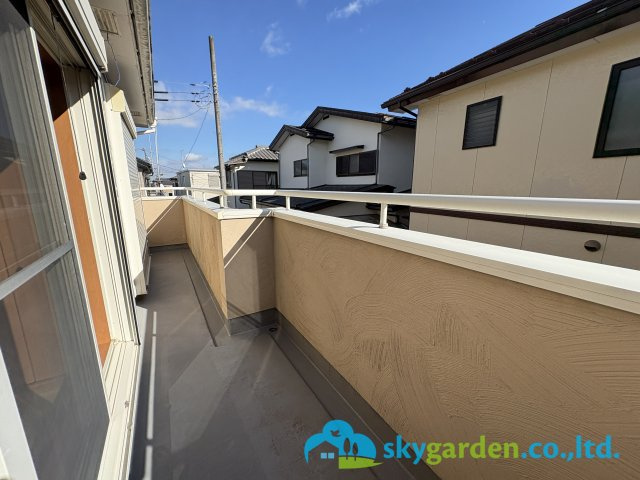 秦野市渋沢　中古戸建のバルコニー|バルコニーがあります
