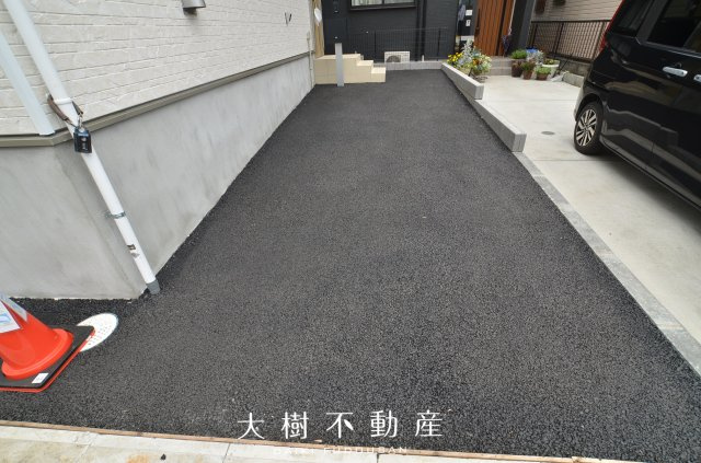 【駐車場】 | 座間市栗原中央１丁目　新築戸建て　全１棟【仲介手数料無料】