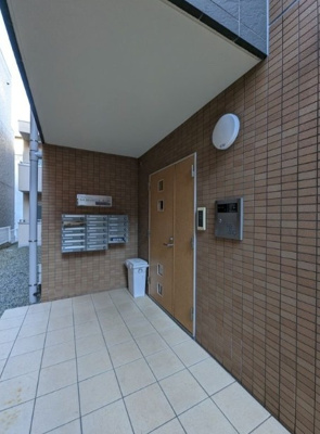 【エントランス】 | アムロゼッタ四ッ谷