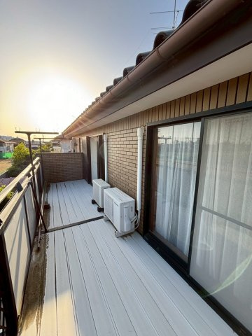 茂原市高師　中古戸建の玄関