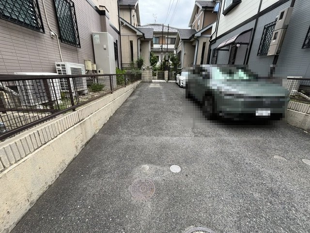 深阪4丁貸家の駐車場
