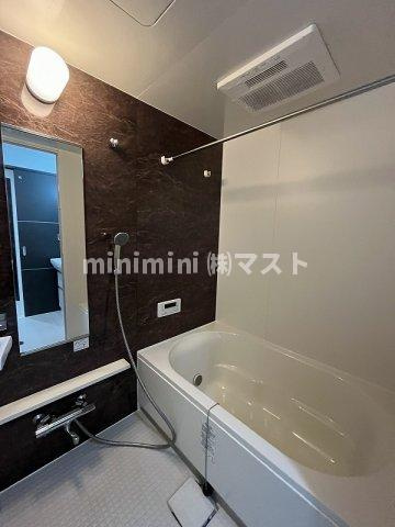 ノーブルスクエア新町の浴室