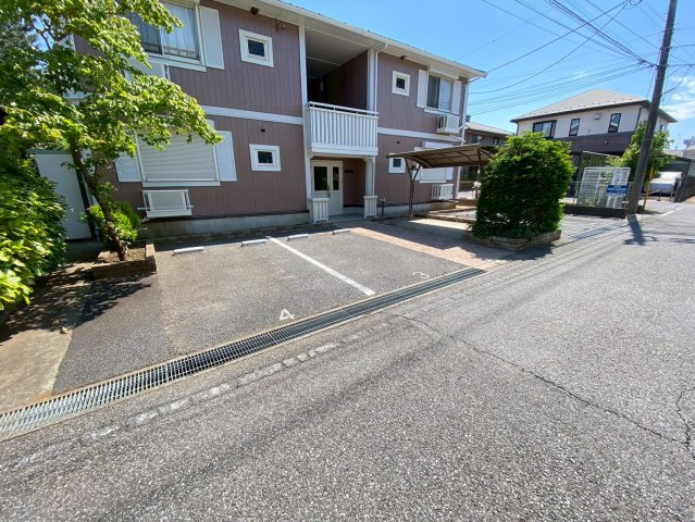 【駐車場】