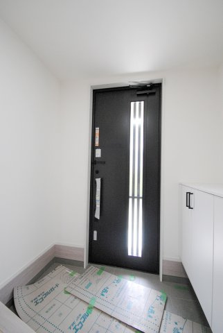 坂城町中之条　中古住宅の玄関