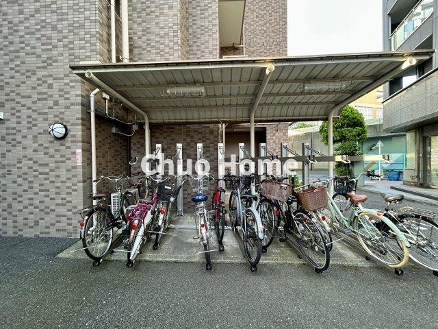 ノーブルサンパティオ荒川の駐輪場|駐輪場