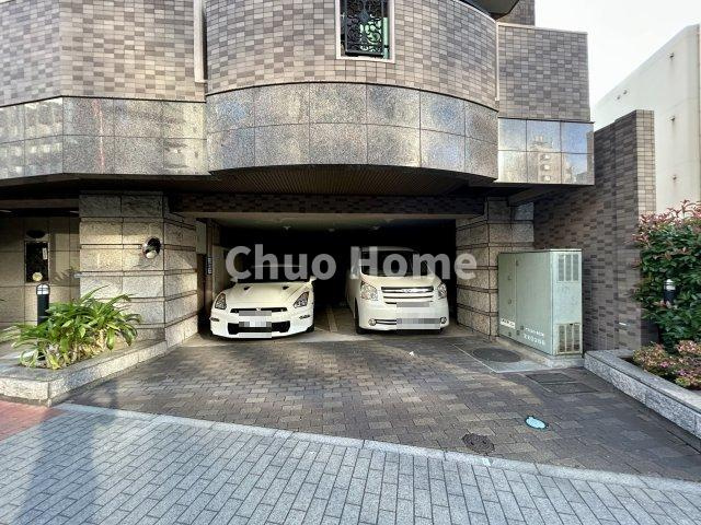 ノーブルサンパティオ荒川の駐車場|【敷地内駐車場】最新の空き状況や費用などの詳細は担当スタッフまでお問い合わせください。