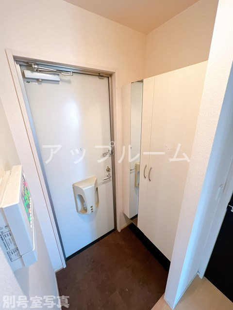 ムーンウェーブの玄関