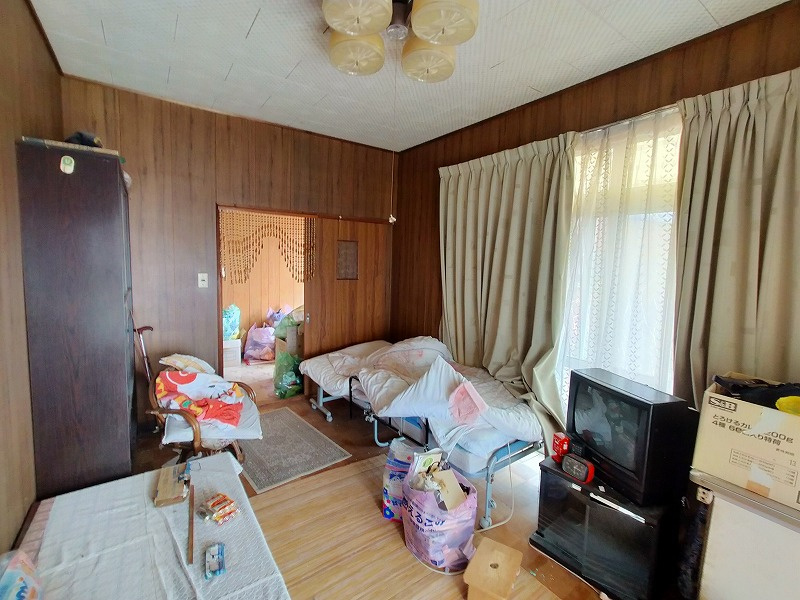 峰坂町平屋戸建ての洋室