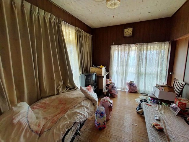 峰坂町平屋戸建ての寝室